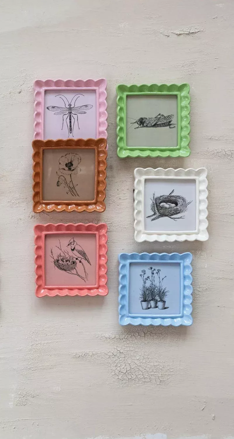 Creative Co-op - Ruffled Photo Frame
