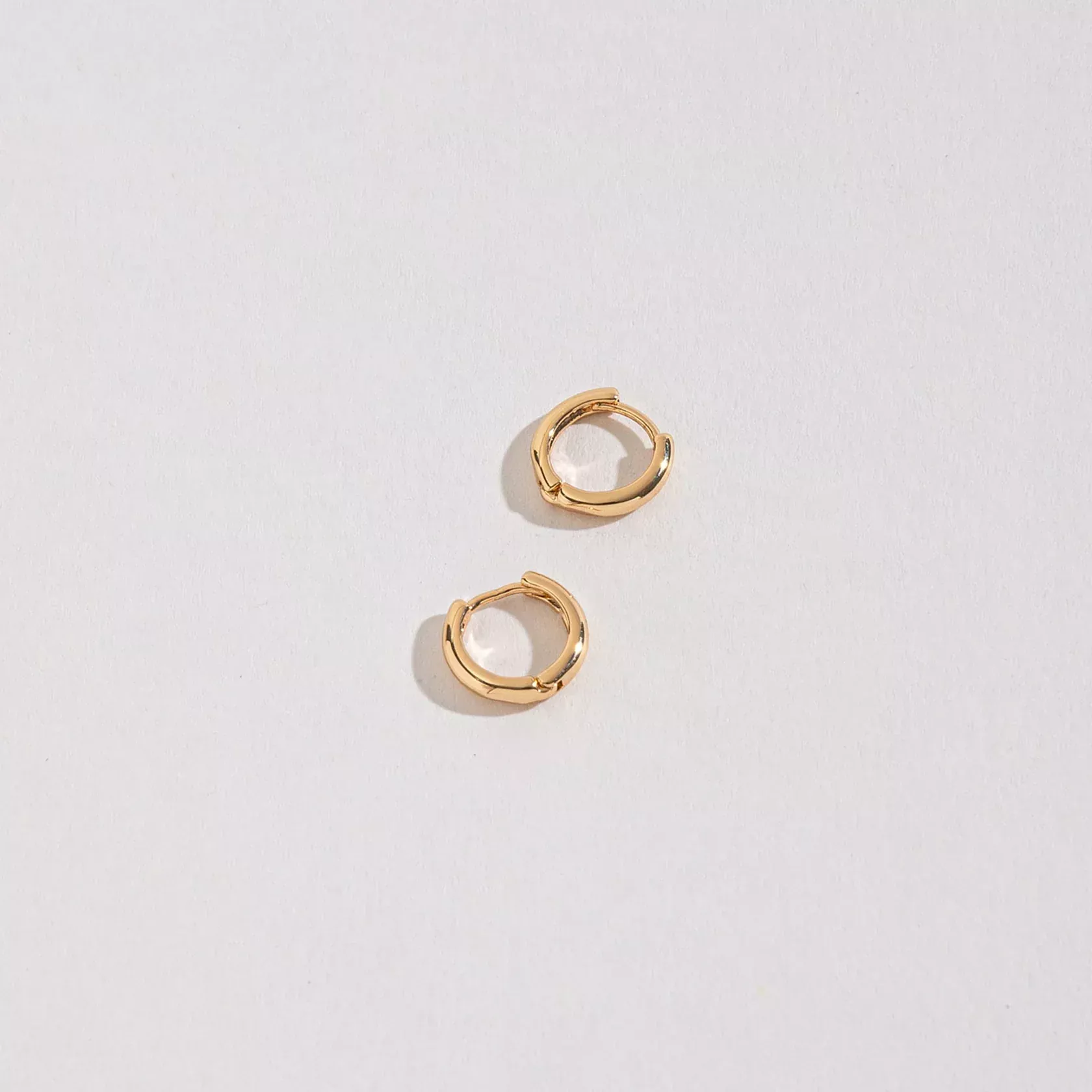 Howard's - Gold Nickle-Free Hoops, Small