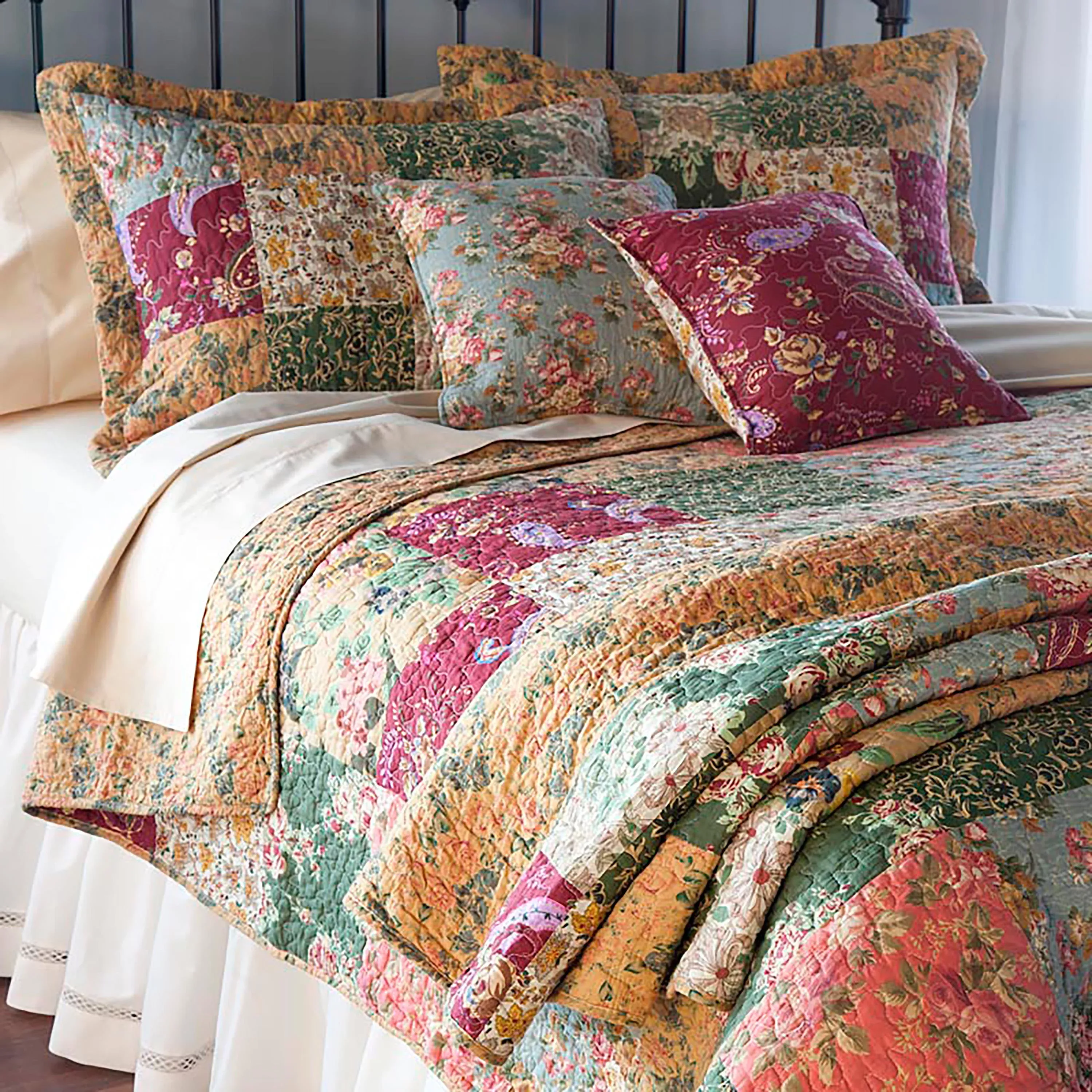King 100% Cotton Floral Paisley Patchwork Quilt Set