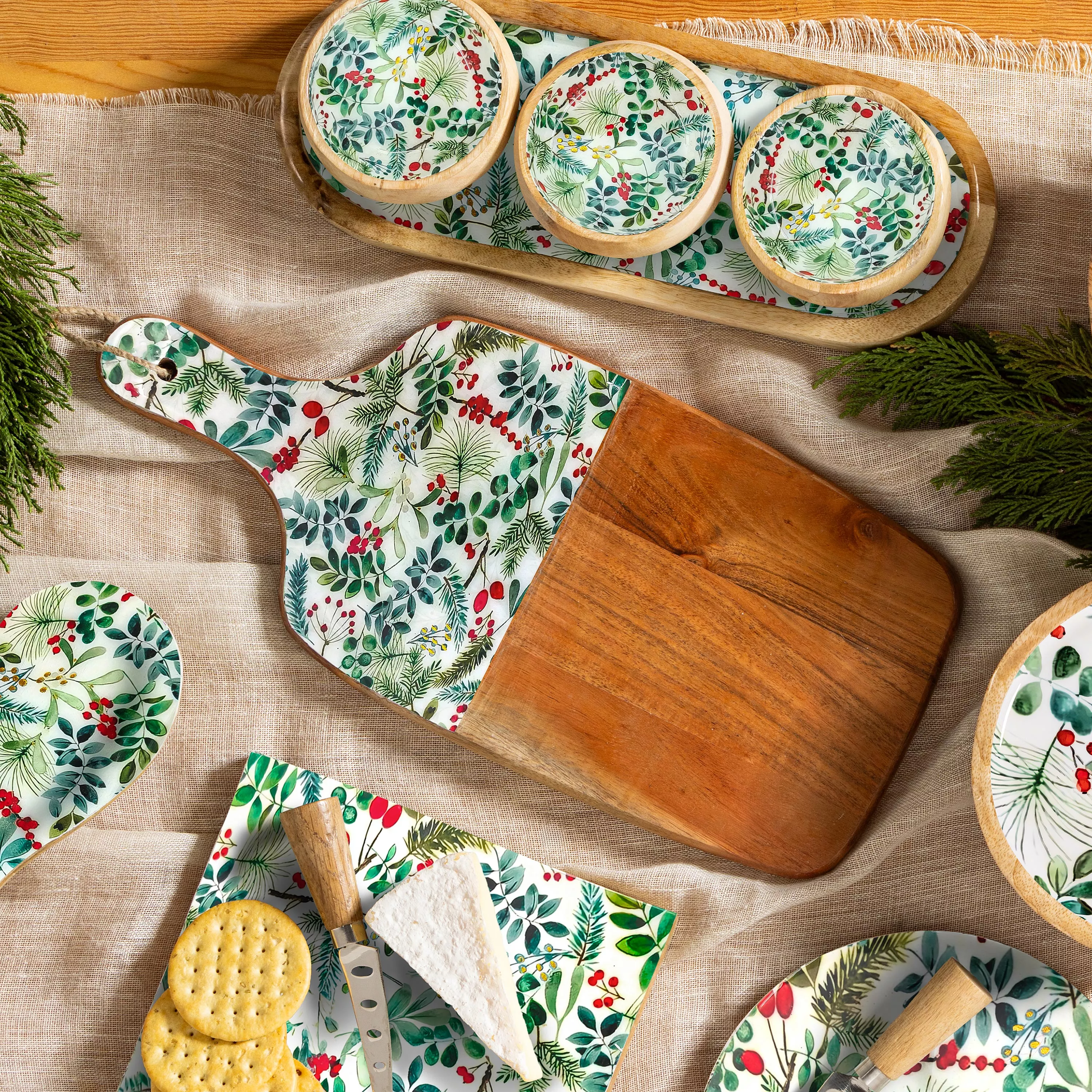 VivaStyle Playful Poinsettia Cutting Board, Rectangular Wood Cutting Board, Festive Foliage, 16"L